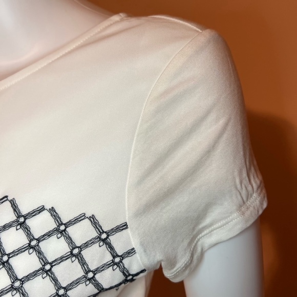 Ann Taylor Embroidered Blouse - Picture 7 of 7